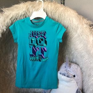 Nike T-shirt